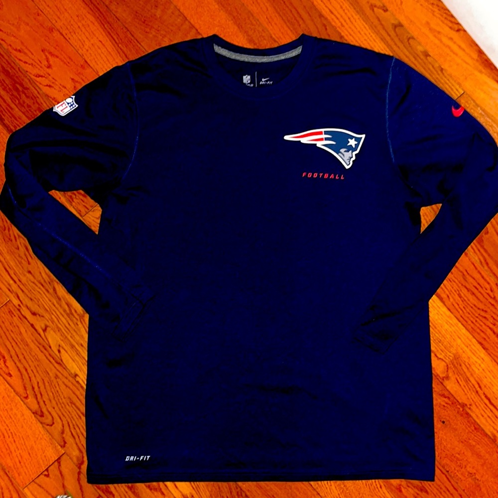 Nike NFL Patriots football drifit ls performance tee. Size L